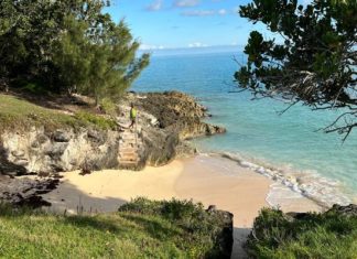 Bermuda Already Again up and Working After Hurricane Fiona 1664122118 600x400