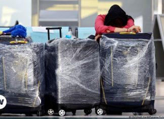 Africa: Flights grounded amid air site visitors management strike | Information | DW 62299960 6