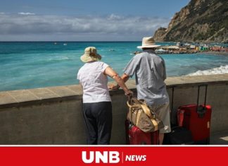 Problem-free journey suggestions for senior residents hassle free travel tips for senior citizens