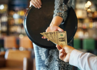 The Final Information On Who To Tip Whereas Touring the ultimate guide on tipping while traveling