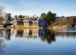 14 Greatest Locations to Journey in December 2022: USA and Worldwide kennebunkport maine mansion on the water royalty free image 1664920279