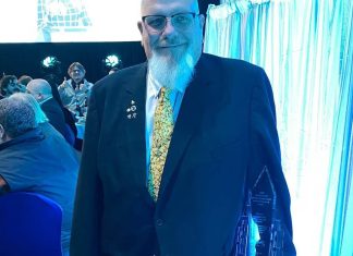 Mitchell’s Troy Magnuson honored for customer support, dedication to tourism business – Mitchell Republic