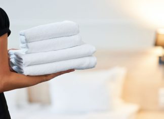 Journey professional warns Irish holidaymakers to at all times depart a towel by resort door