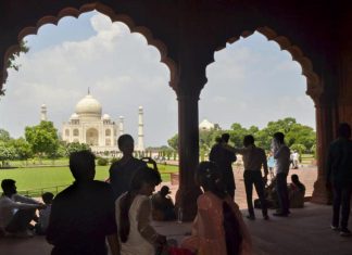 Salaried class in Agra hails IT reduction in funds, tourism sector disillusioned