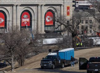 These KC roads might be closed as quickly as Tuesday for the Chiefs parade