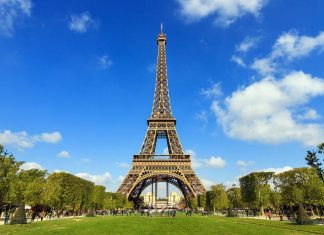 Touring to France through the protests: What you could know