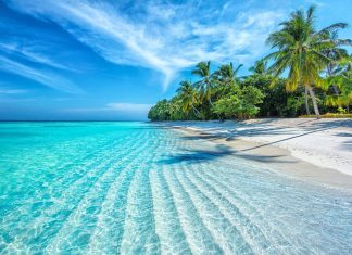 7 Locations With The Bluest Crystal Clear Water On Earth