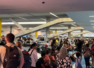 NYC-area airports see massive delays as 1,600 US flights canceled