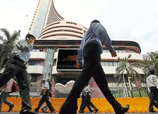 Indian Railway Catering & Tourism Corporation share price Today Live Updates : Indian Railway Catering & Tourism Corporation stocks plummet due to economic downturn
