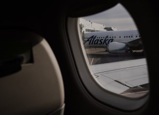 Fliers express anxiety over air travel after Boeing 737 Max 9 incident