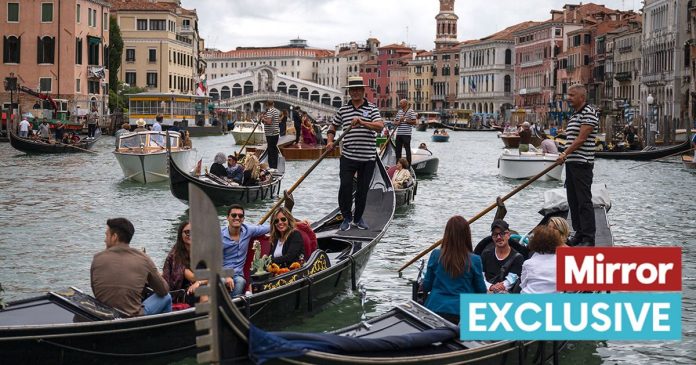 2_EXC-SOC-Venice.jpg