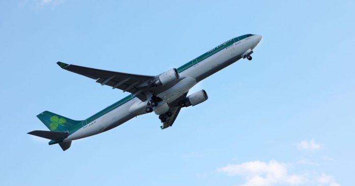 0_Aer_Lingus_plane_10.jpg