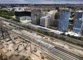 Amsterdam blocks construction of new hotels to combat overtourism